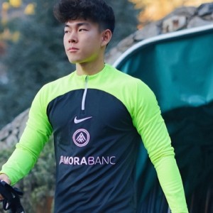 开云体育-报废了？何小珂才22岁踢不上中乙，球迷：可退役当青训教练|青岛市|中超|青岛西海岸|球队|中甲_新浪体育_新浪新闻