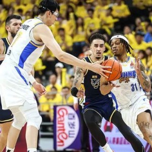 开云体育-广东绝杀赢球后，杜锋话里有话，公开点名周琦赵睿，这谁忍得了？